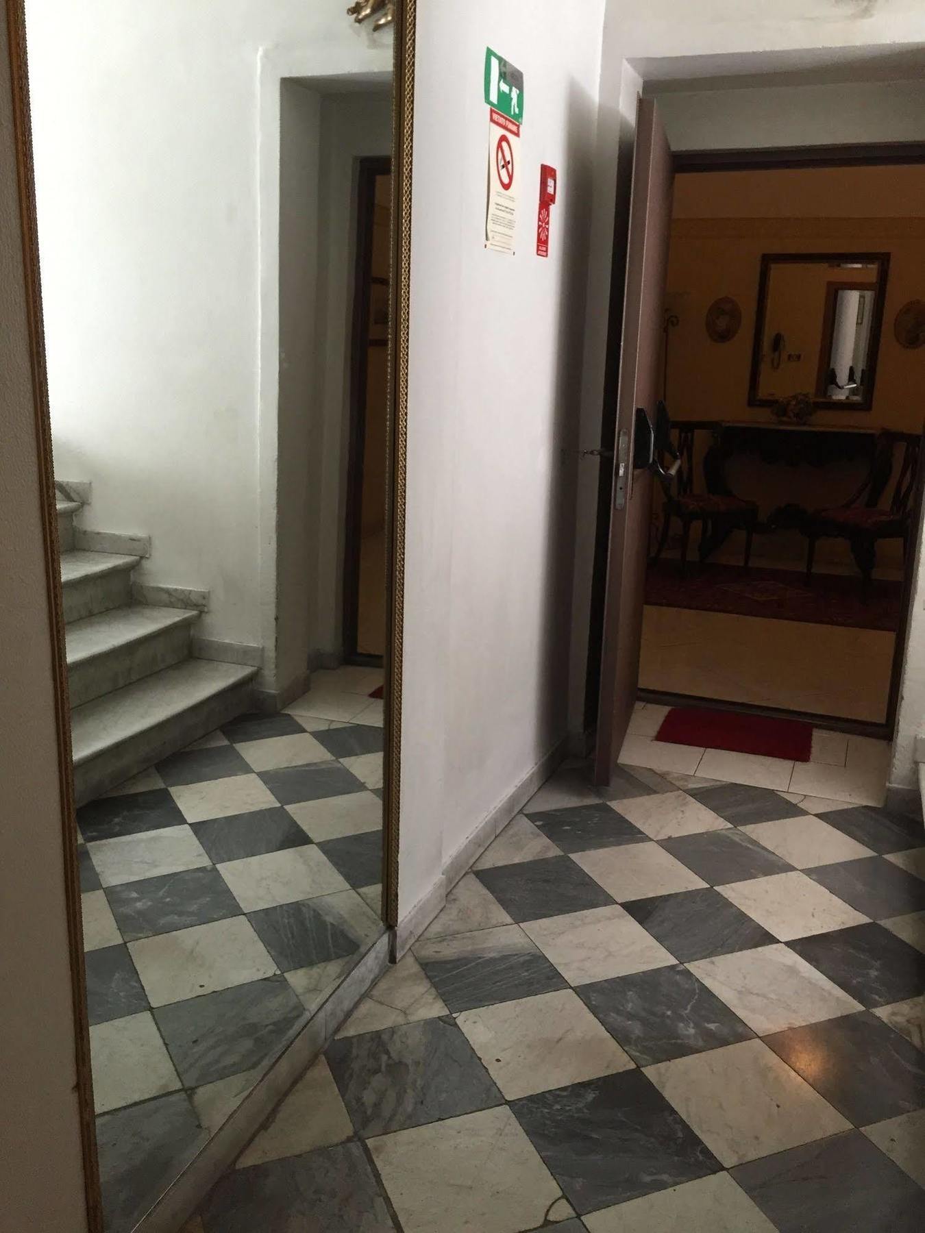 Hotel Centrale Europa 카타니아 외부 사진