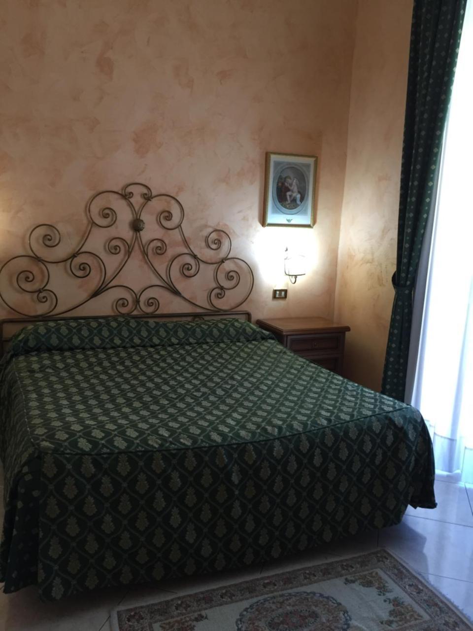 Hotel Centrale Europa 카타니아 외부 사진